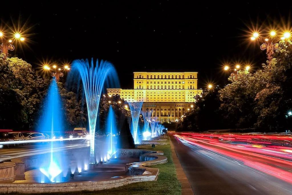 Ultra Central Luxury 3Br 2Bath Apt & Amazing Views Бухарест Екстер'єр фото